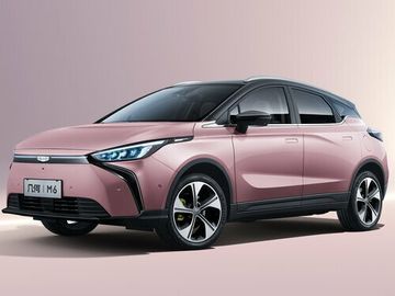 Geely Geometry M6